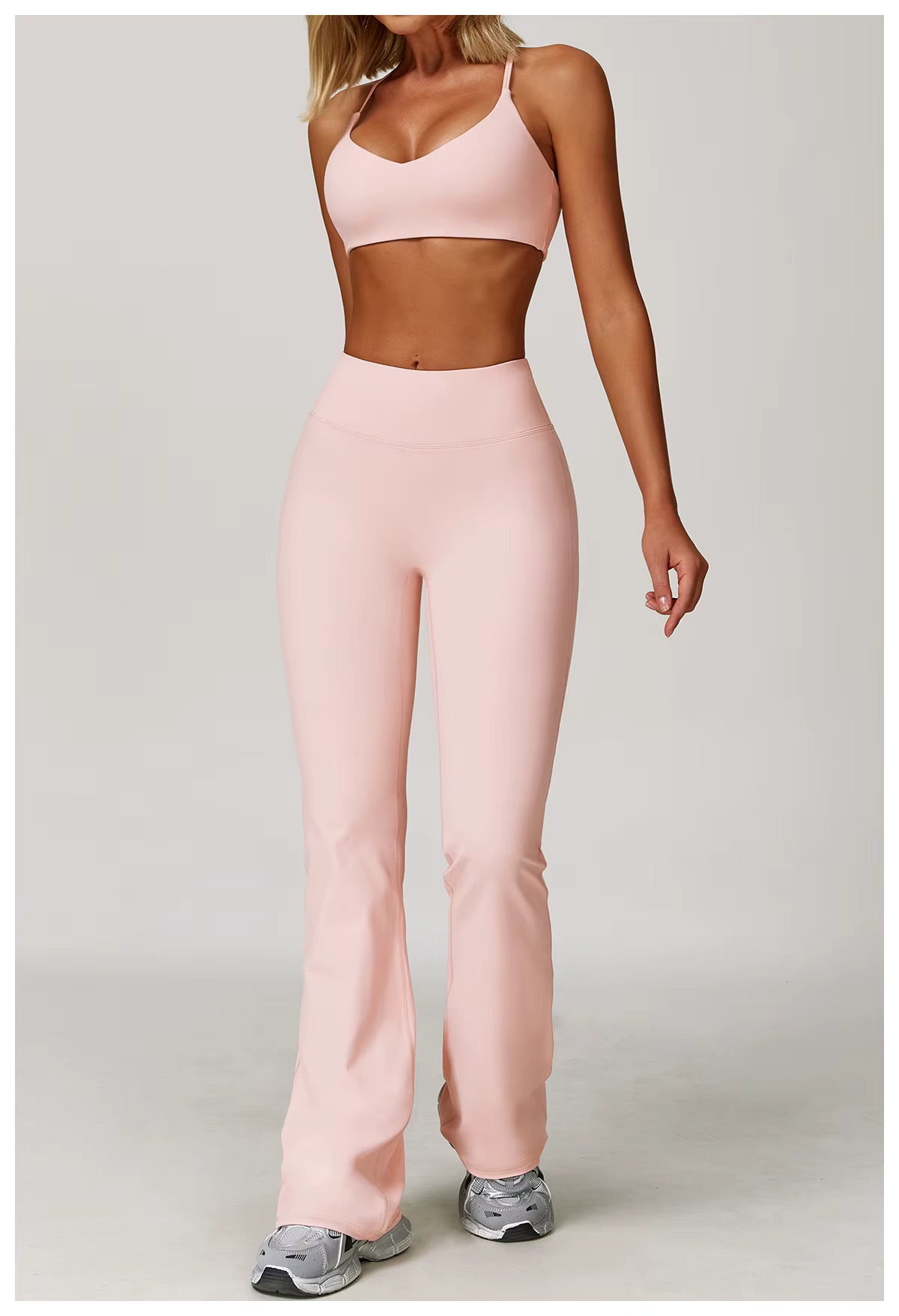 Seamless Sculpt Flare Set – Sports Bra & High-Waist Flared Leggingsv