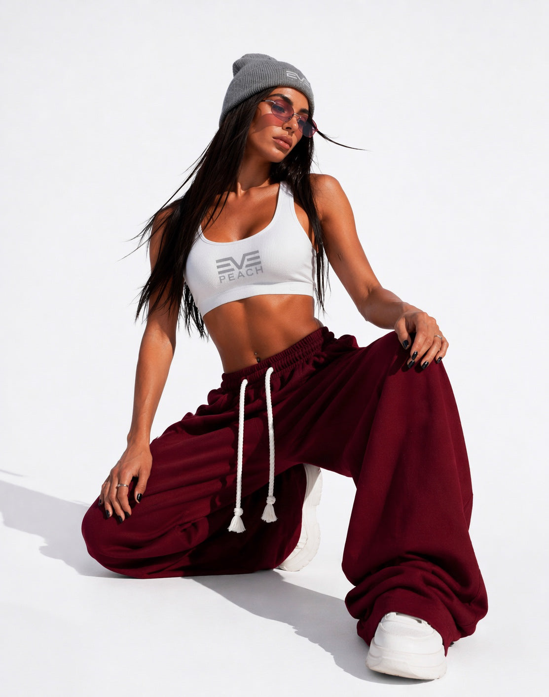 EVEPEACH Model Off-Duty Pants  Reason: