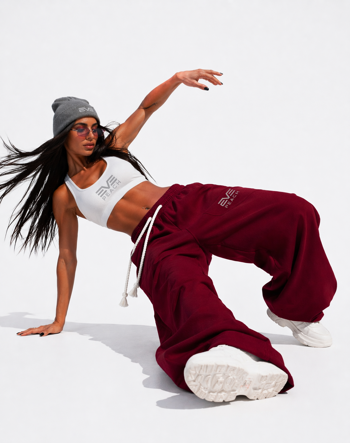 EVEPEACH Model Off-Duty Pants  Reason: